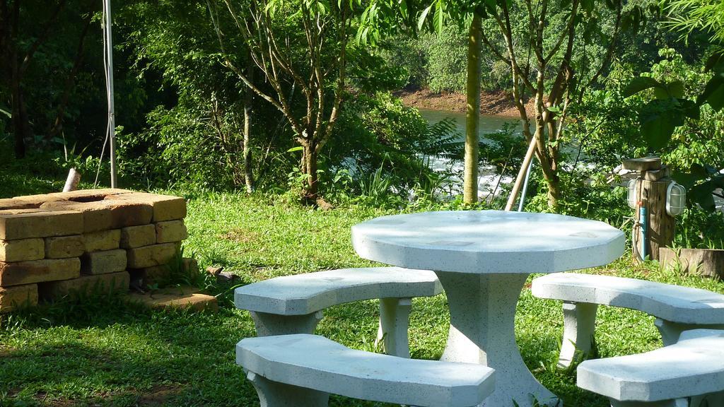 Hotel Baandin Chiewlarn Ban Tha Khun Exterior foto